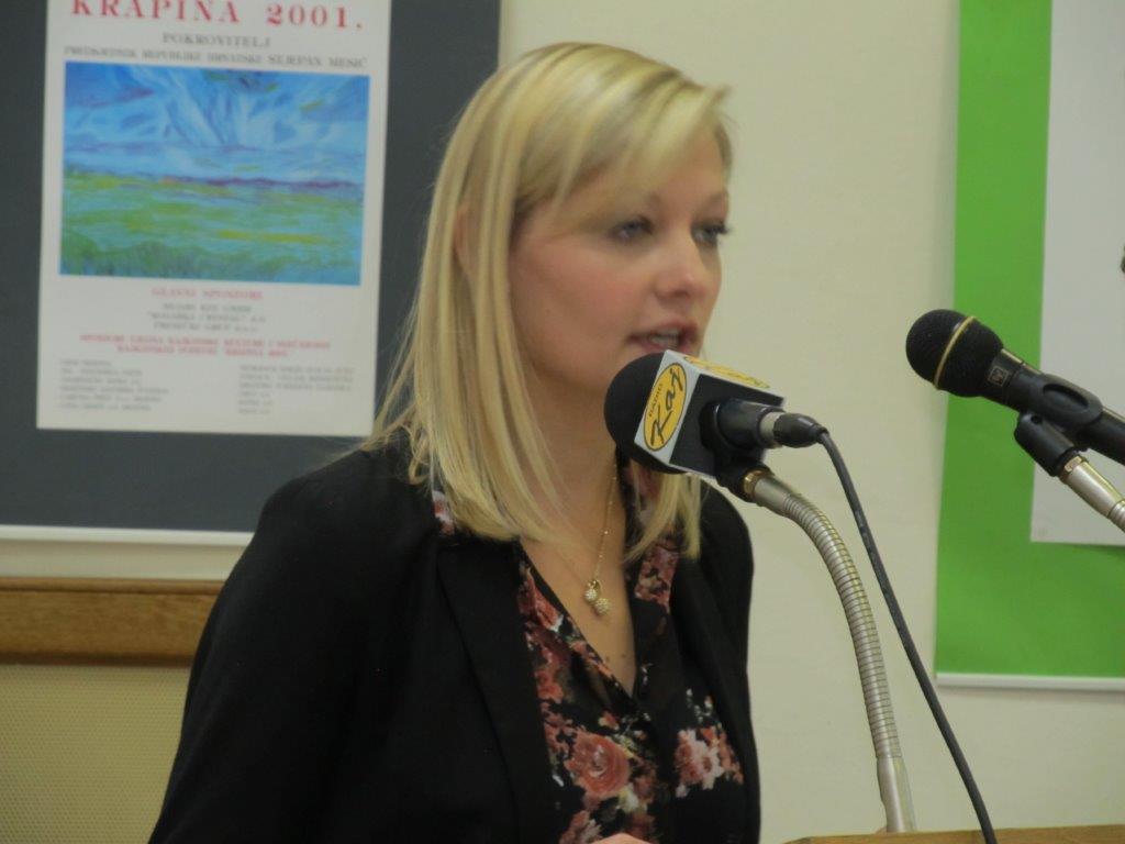 004 prof. Ivana Jakopi ek